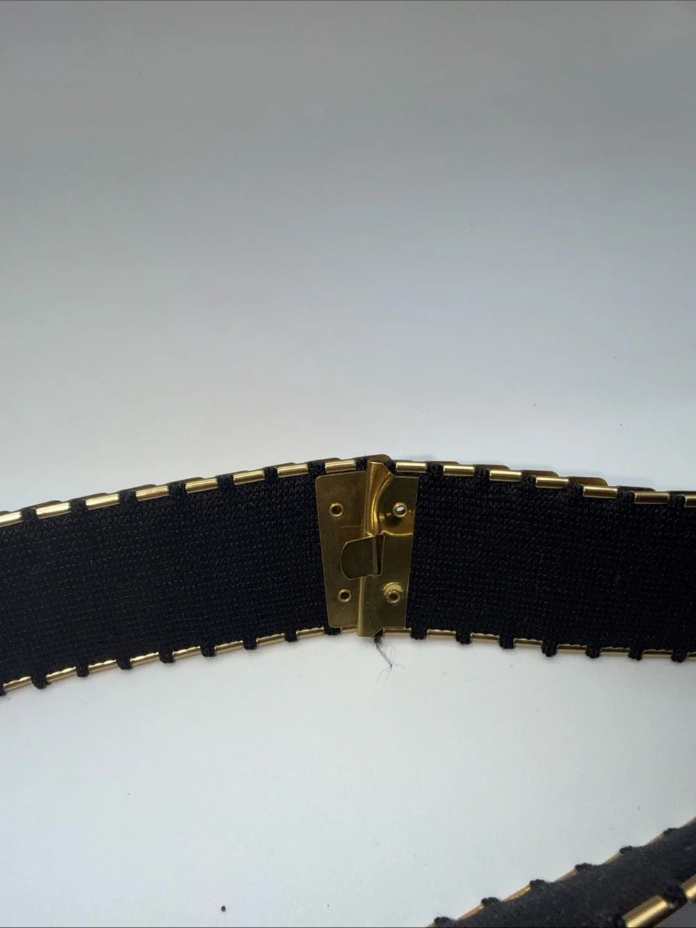 Womens Gold Metal Scale Spandex Layered Vintage Styled Belt Size M-L Stretchy